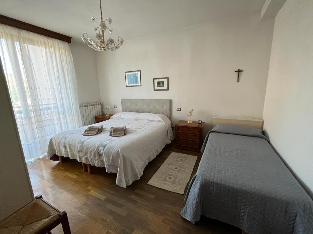 Вилла Casa Gianfranco Губбио Экстерьер фото
